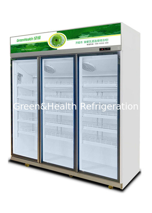 Komercyjny chłodnik na napoje z trzema szklanymi drzwiami 1050W mocy i 1530L pojemności dla supermarketów