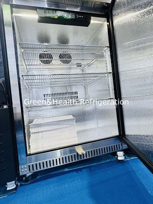 Świadectwo ETL 150L 168Kans Stal nierdzewna Solid Door Outdoor Beverage Refrigerator